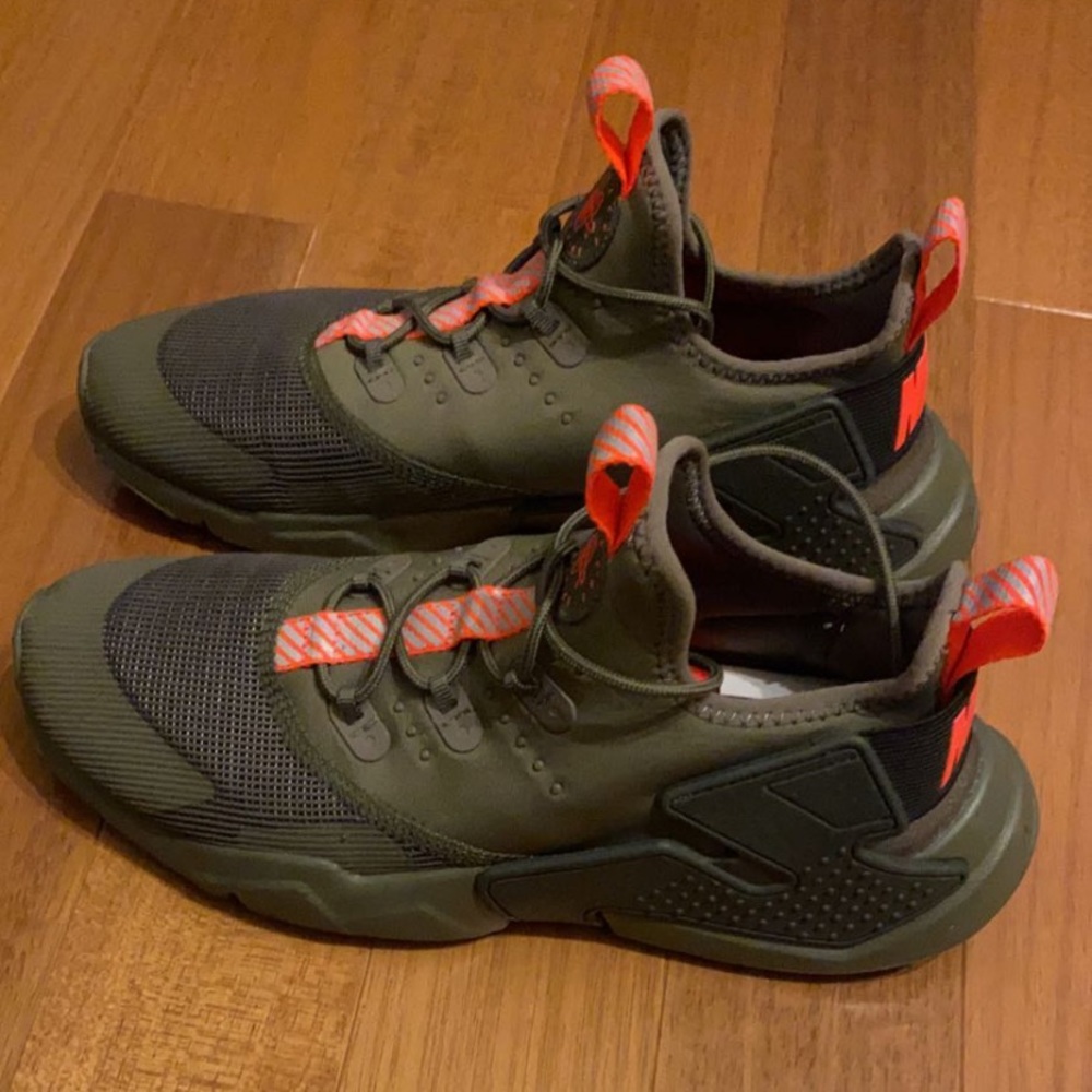 Green/Orange Nike Sneakers